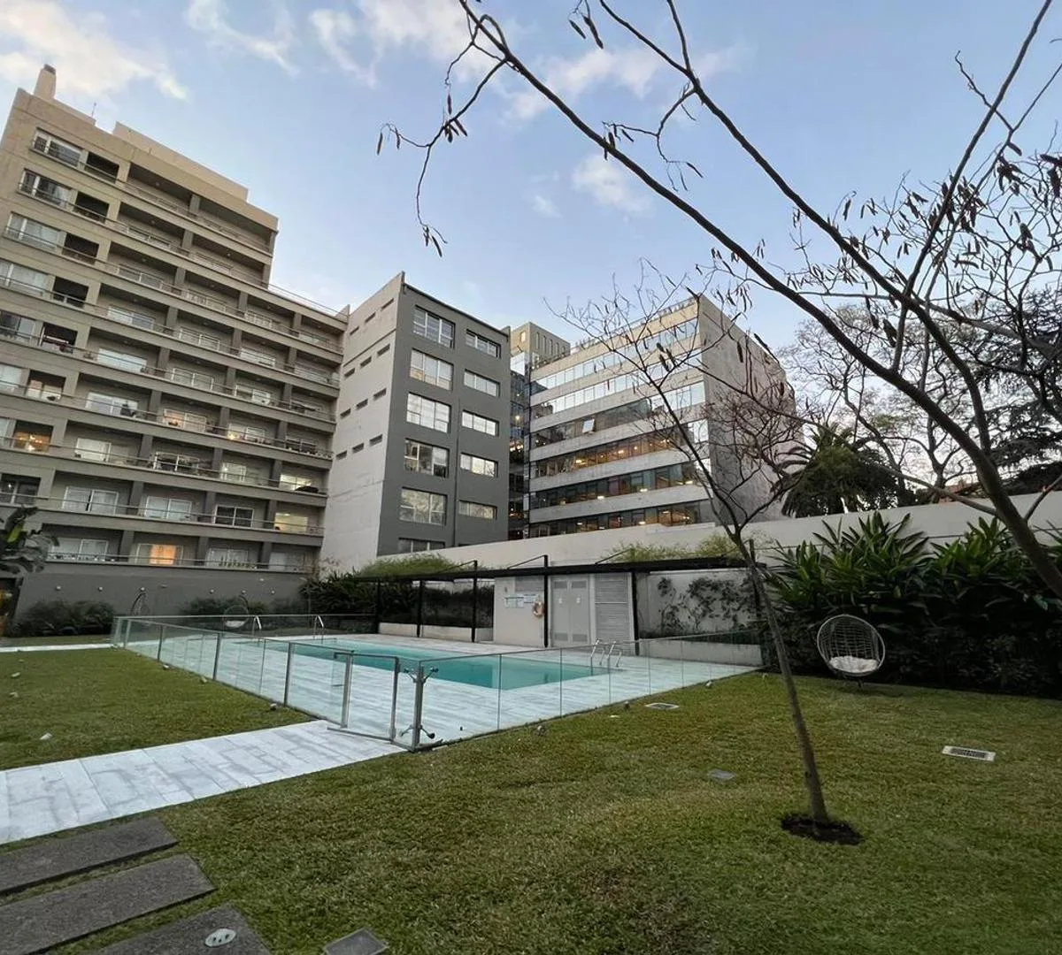 Departamento amoblado con balcón