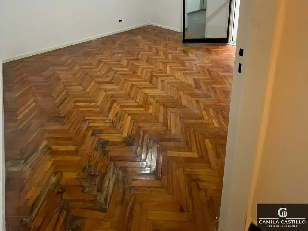 Studio with balcony, Balvanera