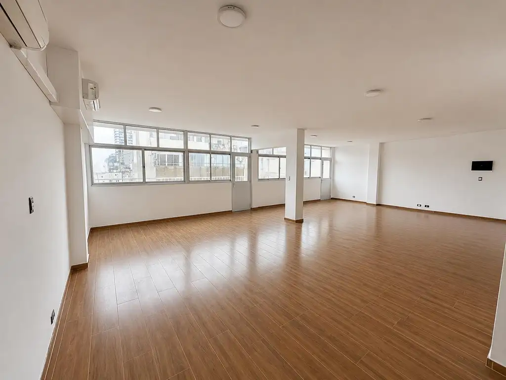 Loft con balcón en Tribunales