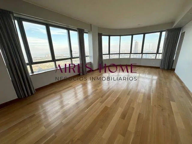 Departamento de 2 ambientes con cochera en Puerto Madero