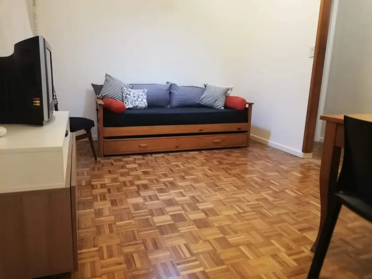 Departamento Dos Ambientes Zona Uade Amoblado, Refaccionado