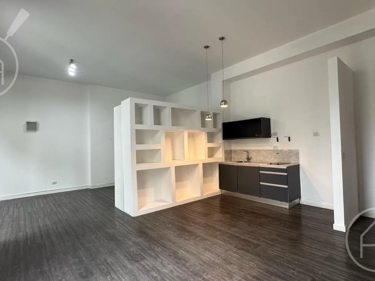 Apartment in Monserrat
