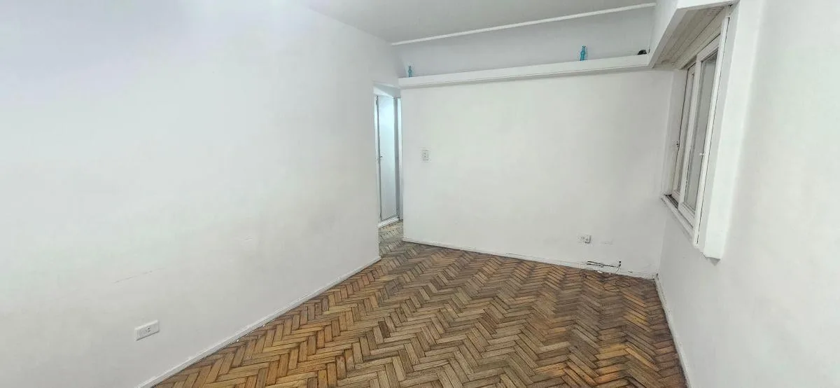 Departamento 2 ambientes con patio