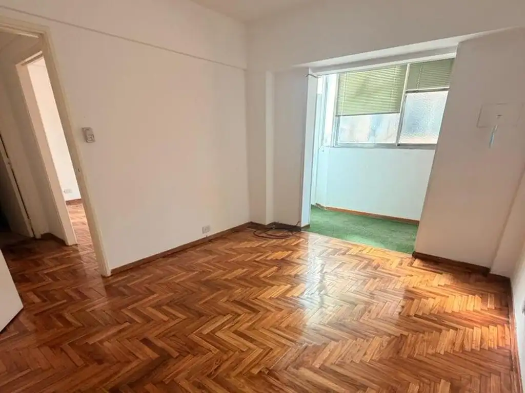 Departamento en San Telmo con parquet