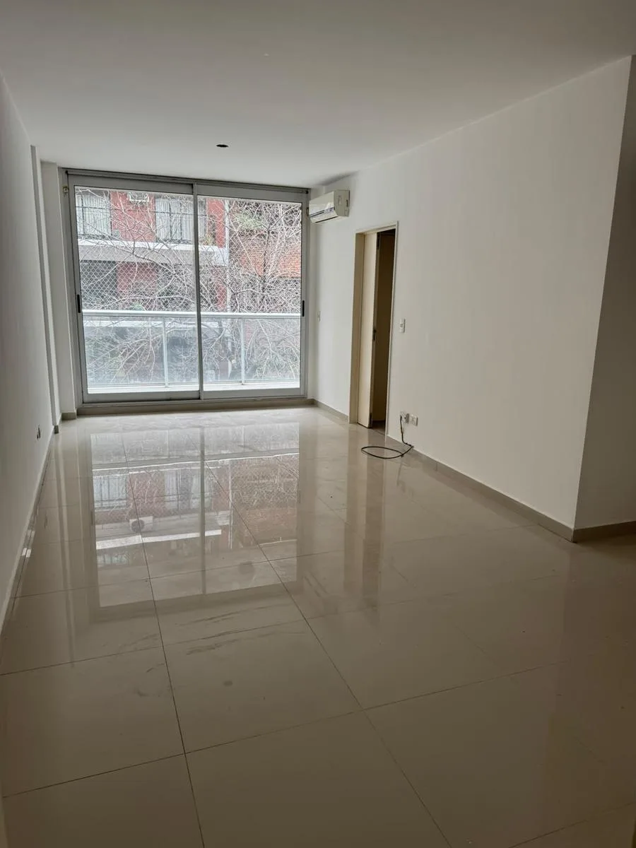 Studio with balcony in Recoleta