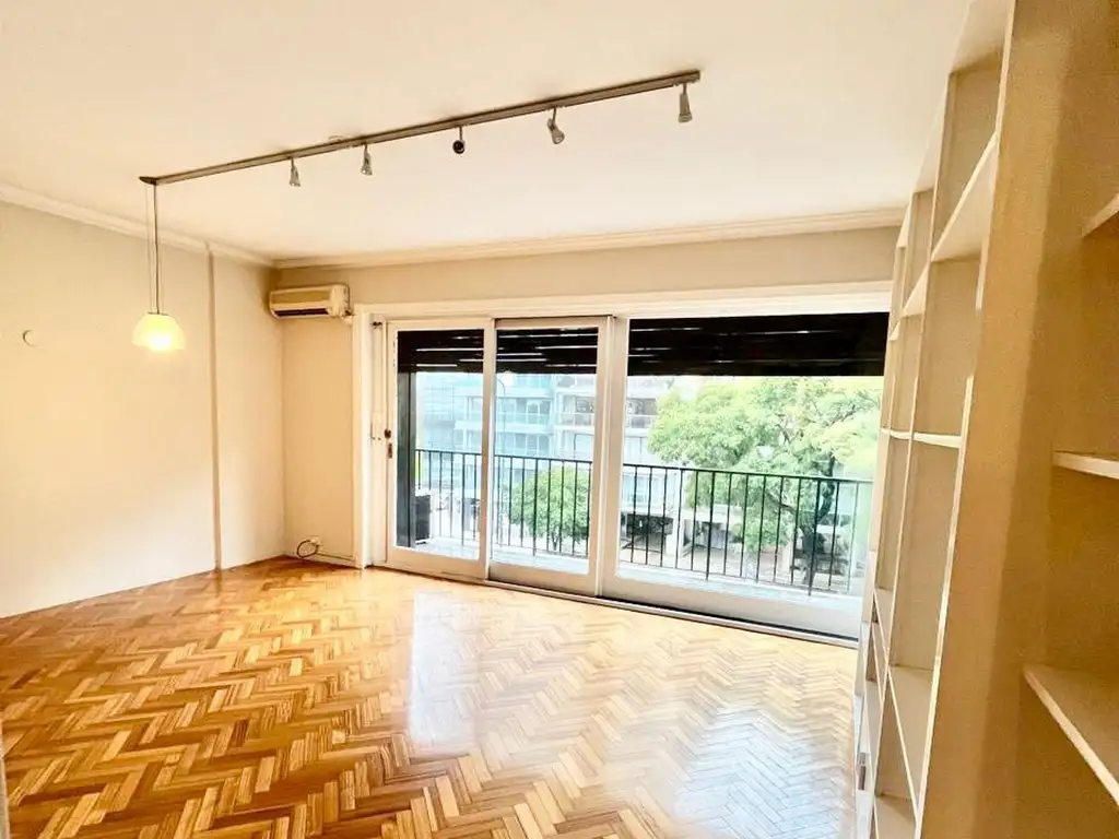 3er piso con balcón corrido
