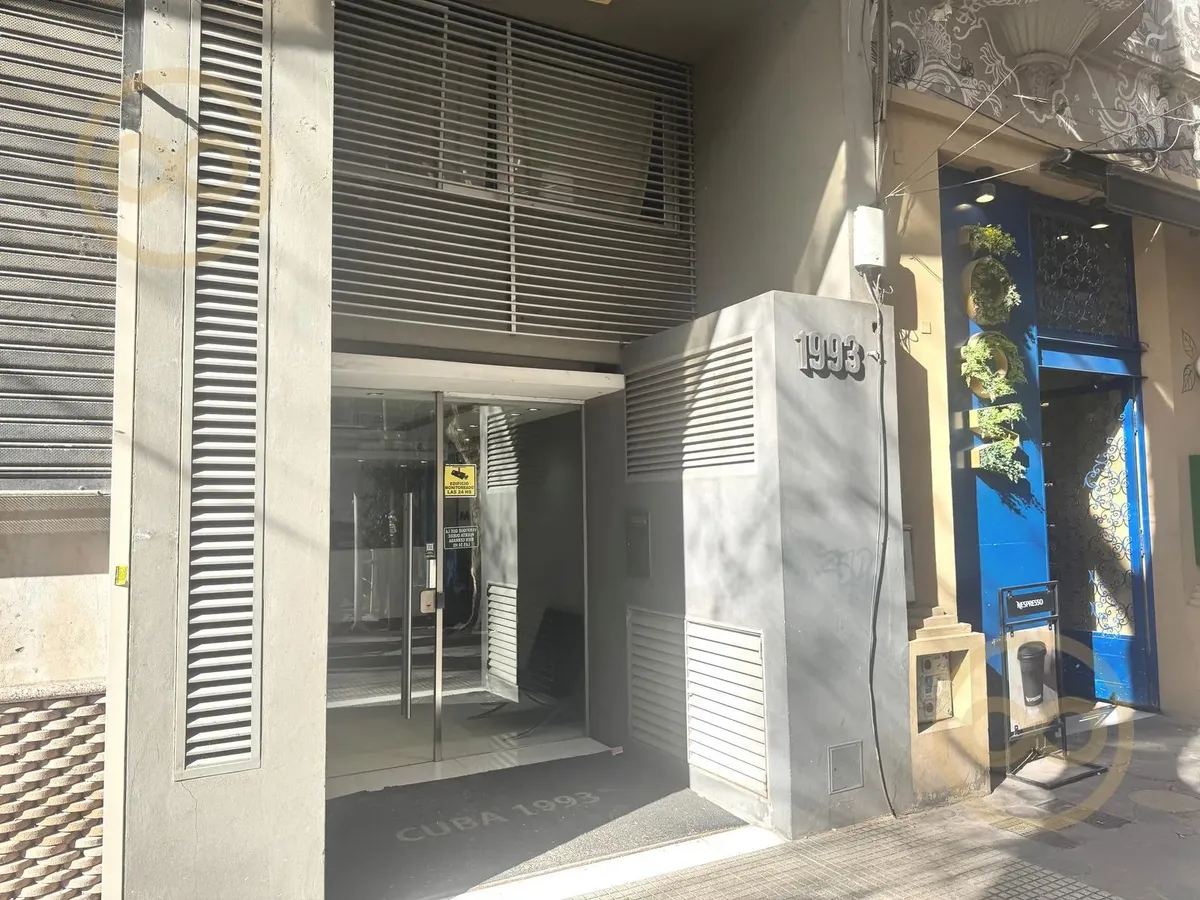 2 ambientes con balcón y vista