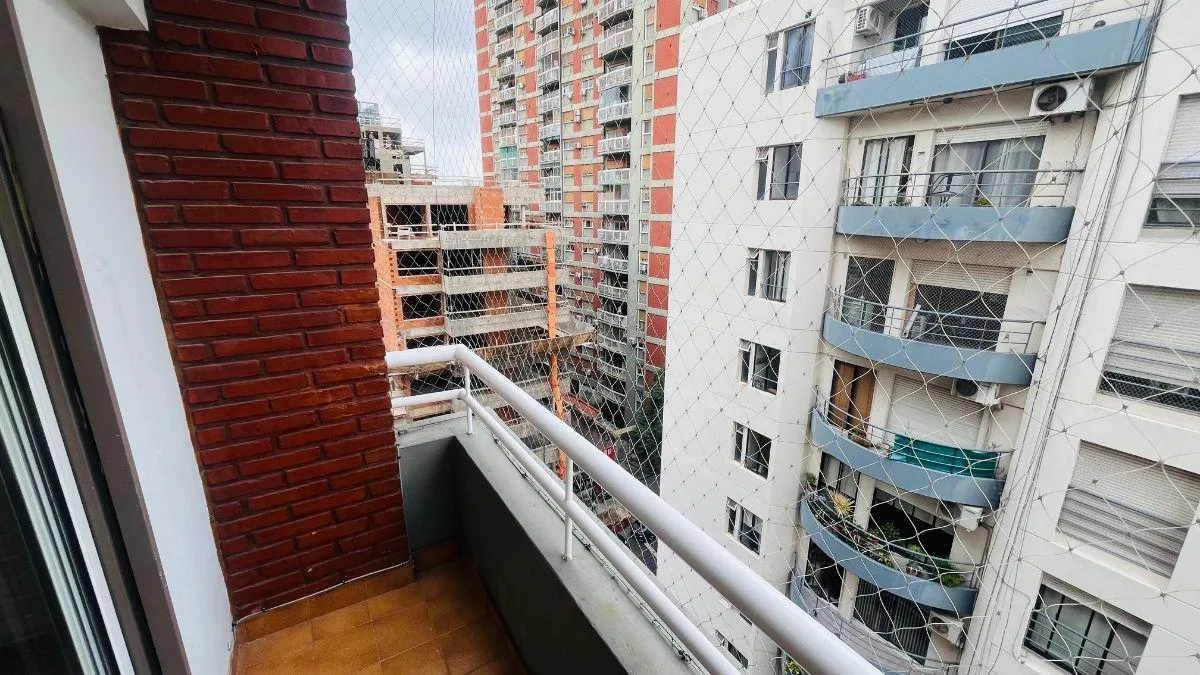 Departamento de 2 ambientes con balcón en Caballito