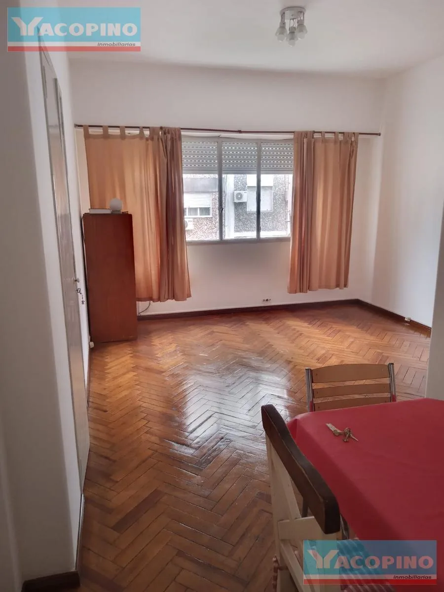 Front-facing studio with elevator