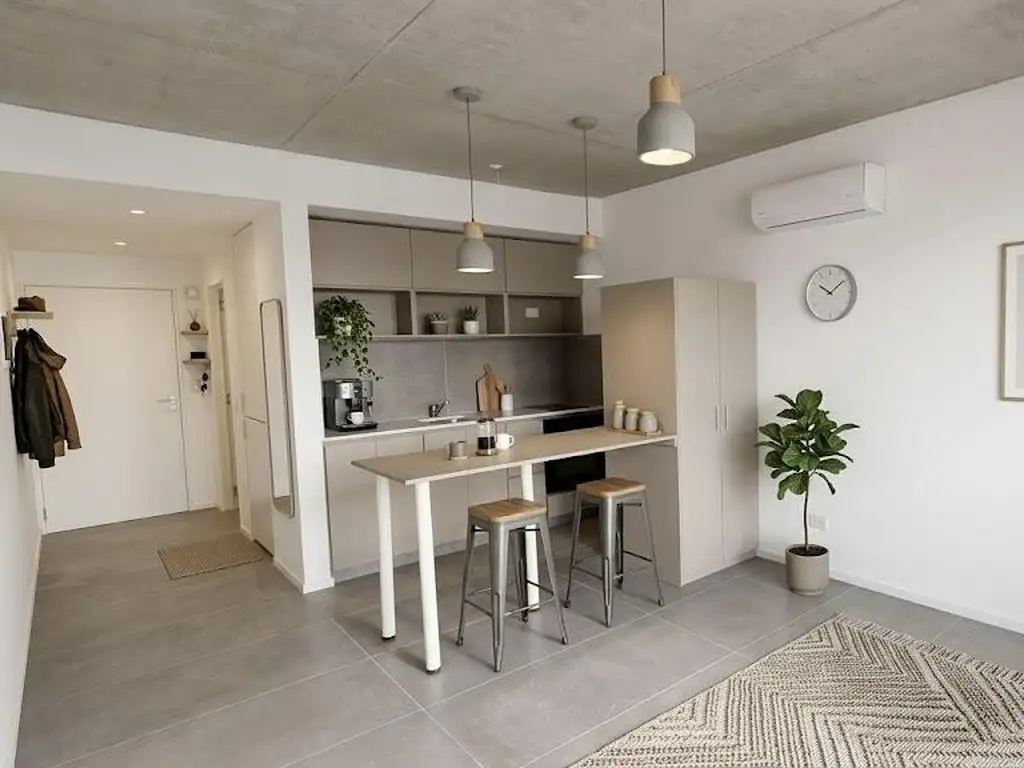 Monoambiente con balcón y piscina