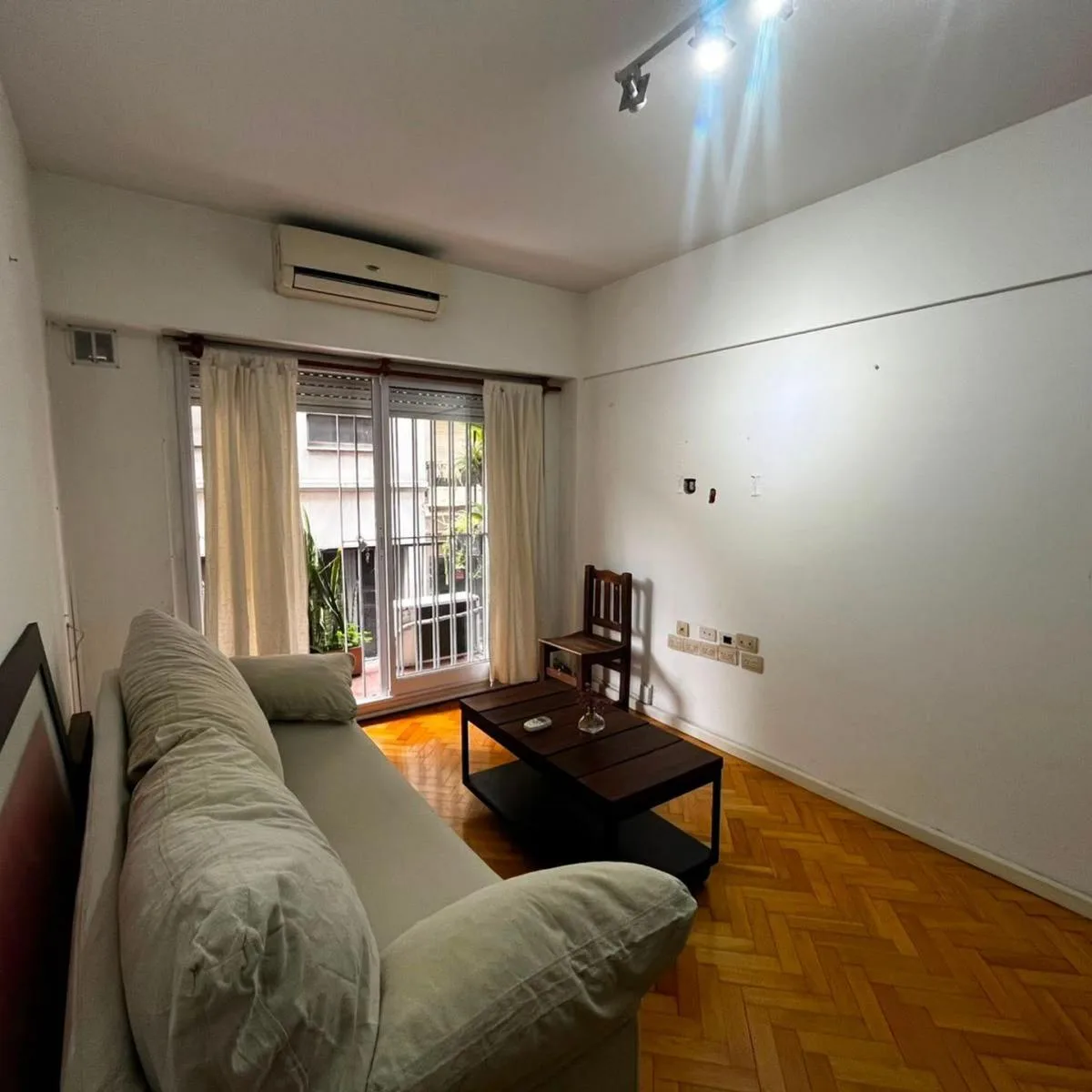 Departamento 2 ambientes con balcón