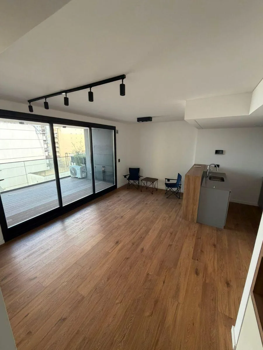 2 ambientes a estrenar con balcón