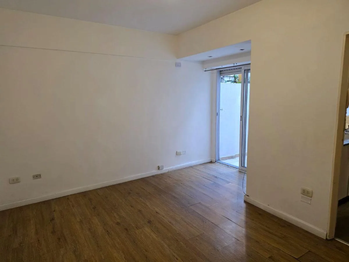 2BR with patio in Caballito