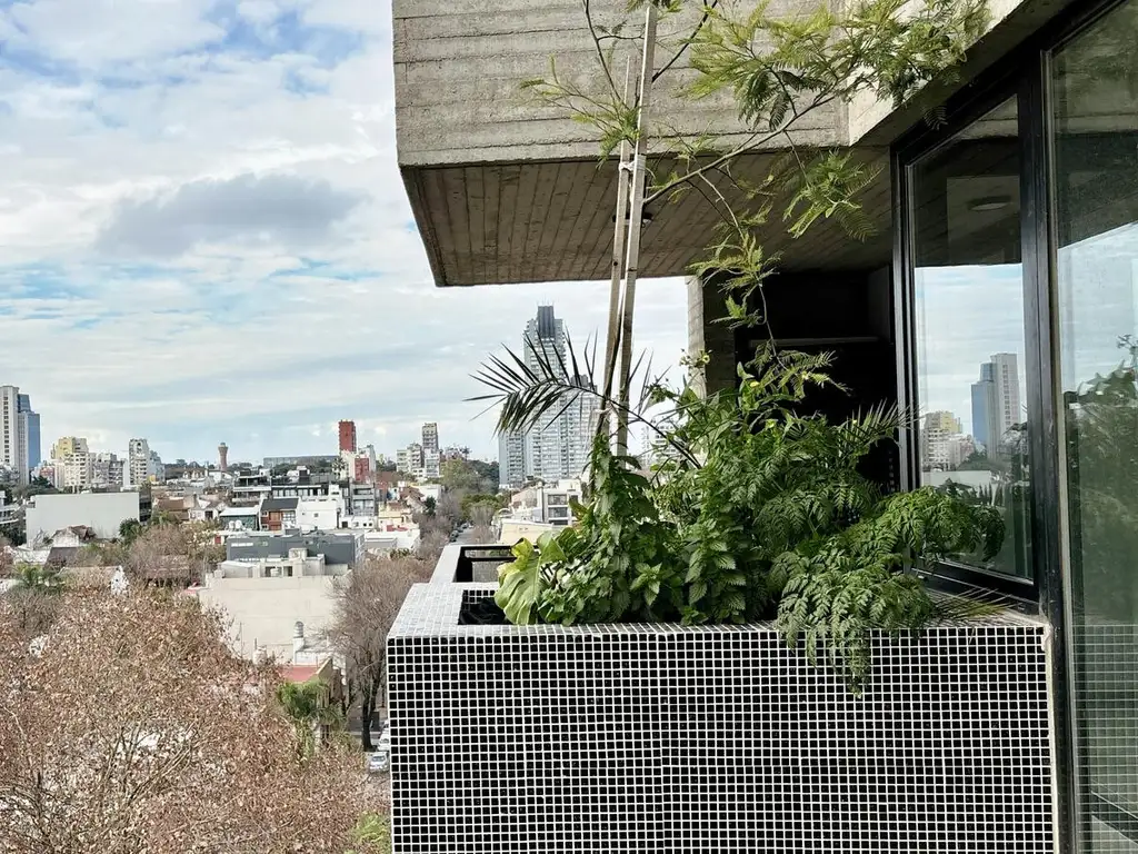 Monoambiente con balcón