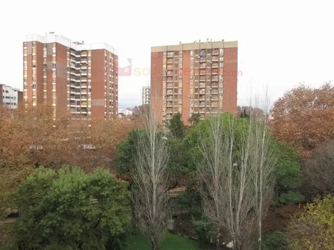 2 bedrooms with balcony and garden, Coghlan