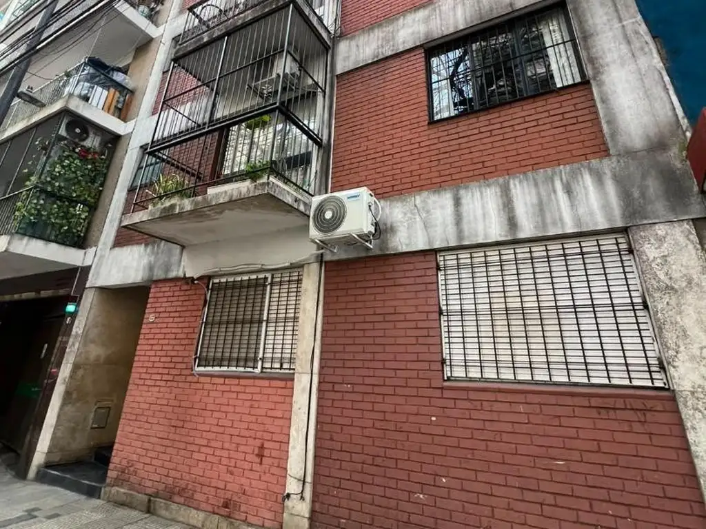 Departamento en planta baja al frente