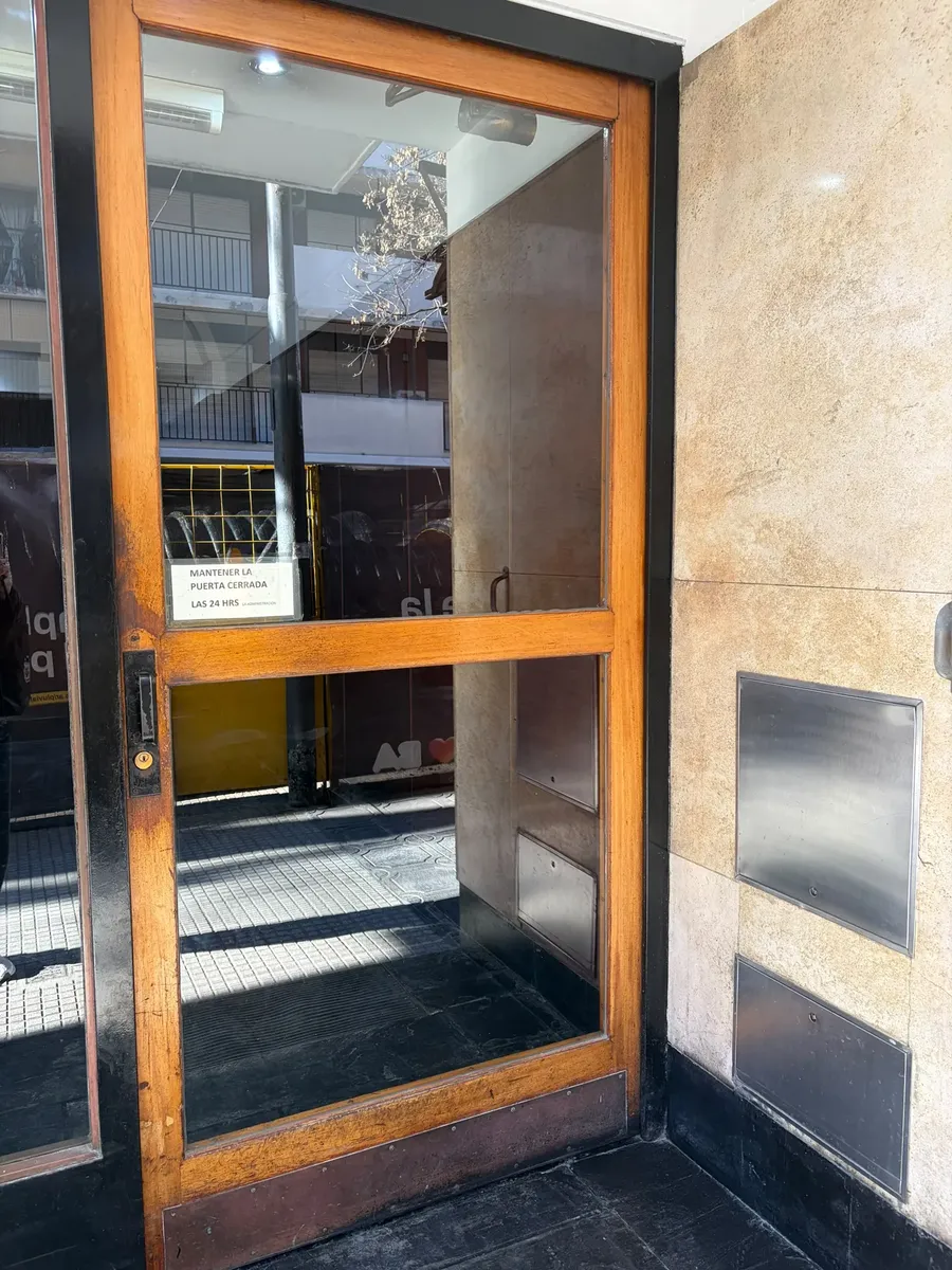 Departamento con terraza y ascensor