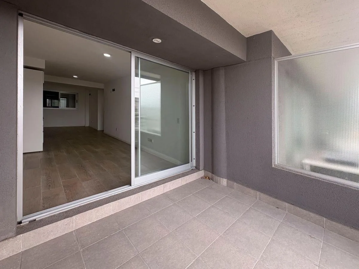 Monoambiente con balcón y amenities