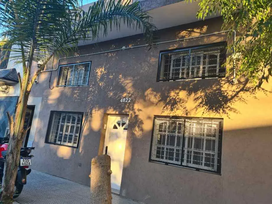 Casa Ph En Alquiler En Floresta