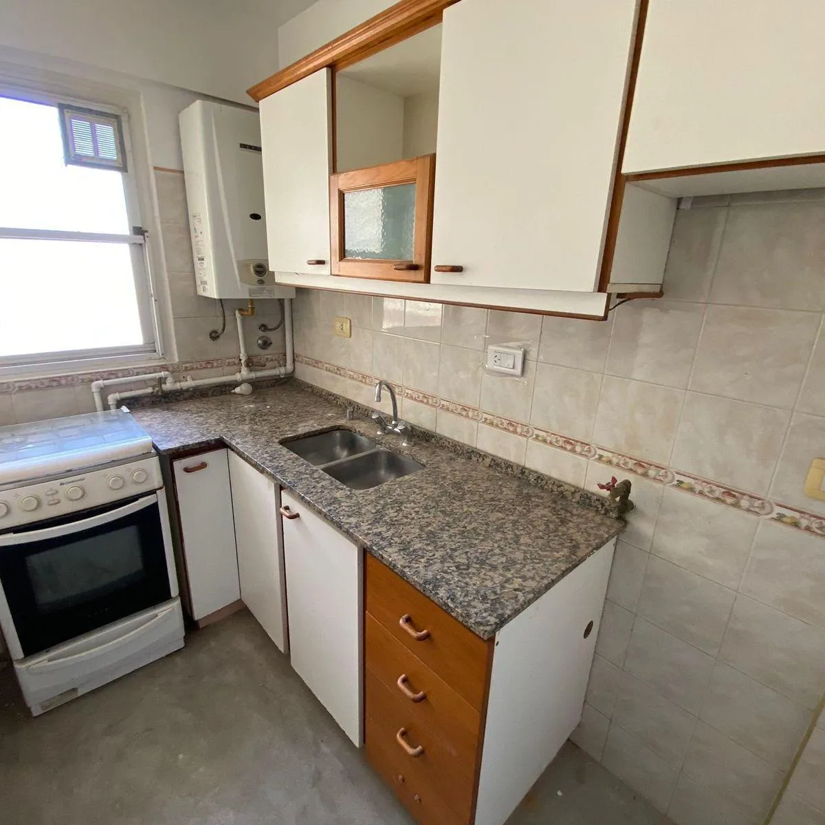 2 ambientes piso 6 lateral