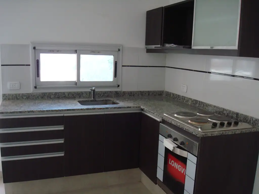 2 ambientes con balcón terraza