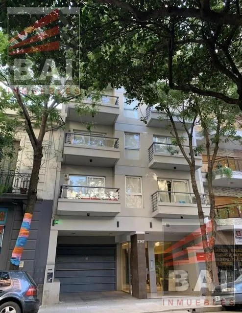 2 ambientes con balcón y cochera