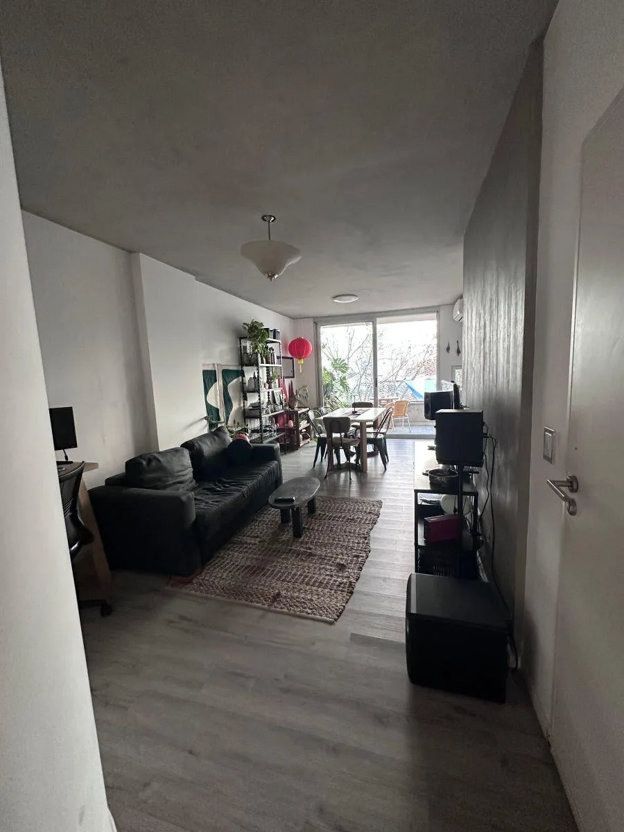 2 ambientes con balcón y terraza