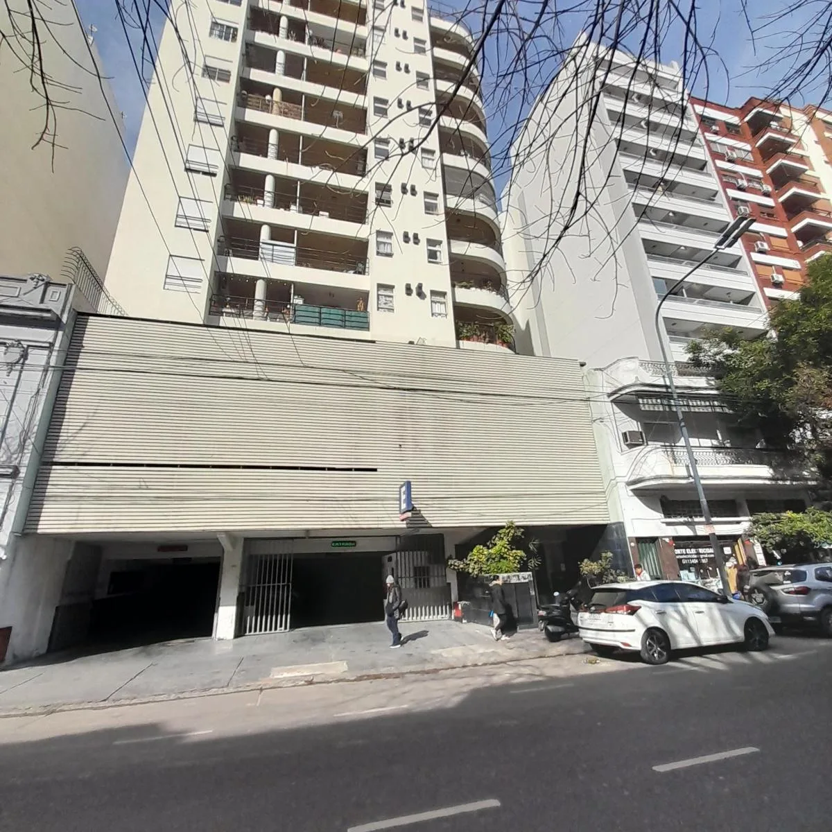 Dos ambientes con gran balcón
