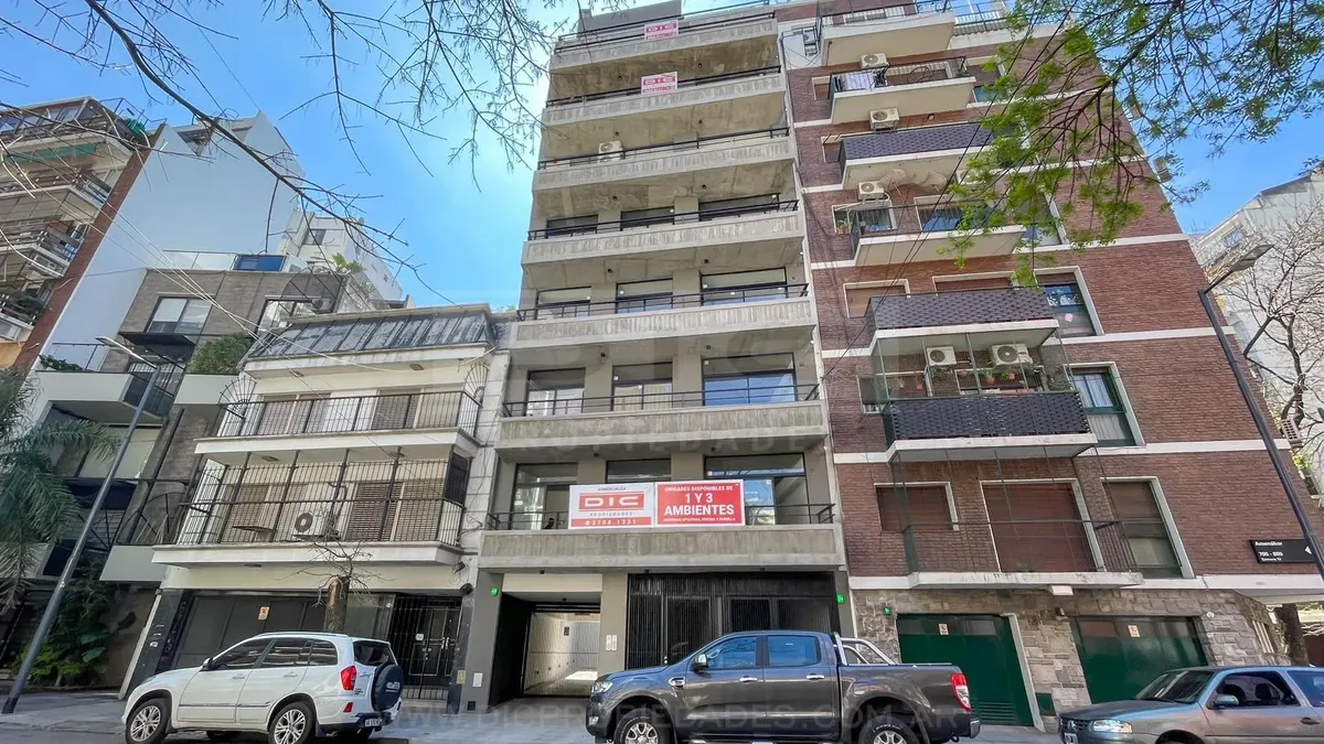 Monoambiente con balcón oeste