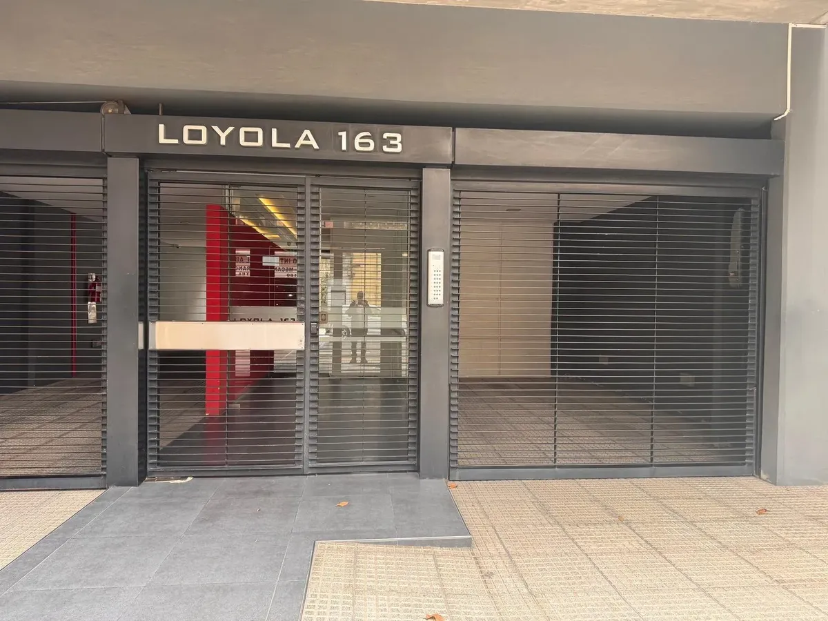 Monoambiente con balcón en Villa Crespo