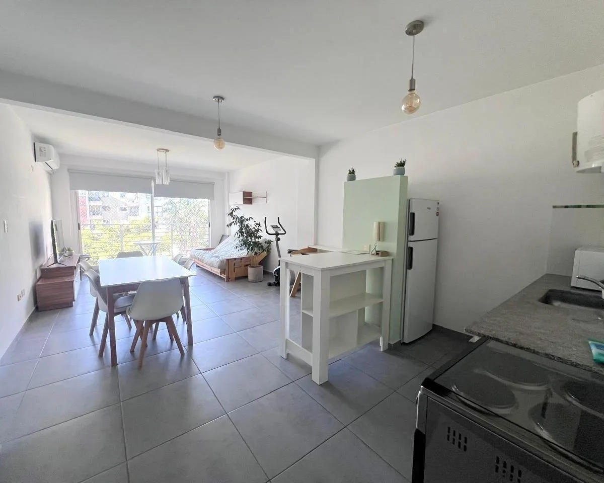 Studio with balcony in Belgrano