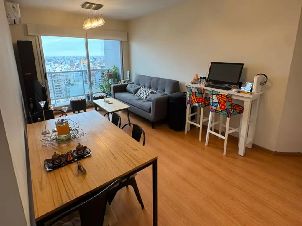 2 ambientes amueblado con balcón