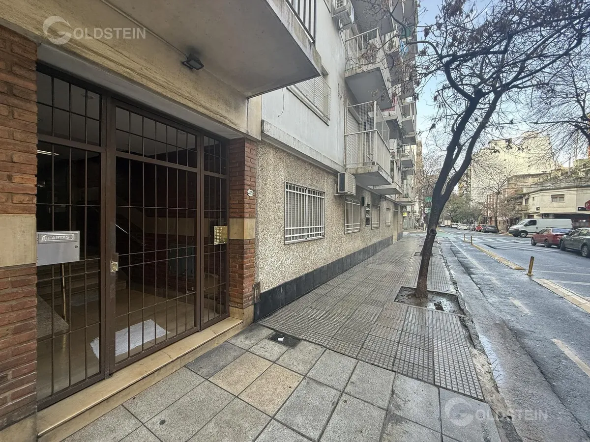 Monoambiente con balcón en Almagro