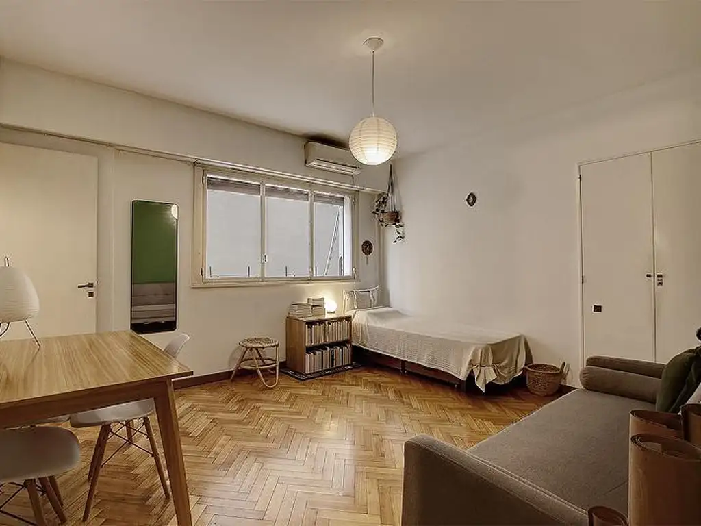 Monoambiente con cocina independiente