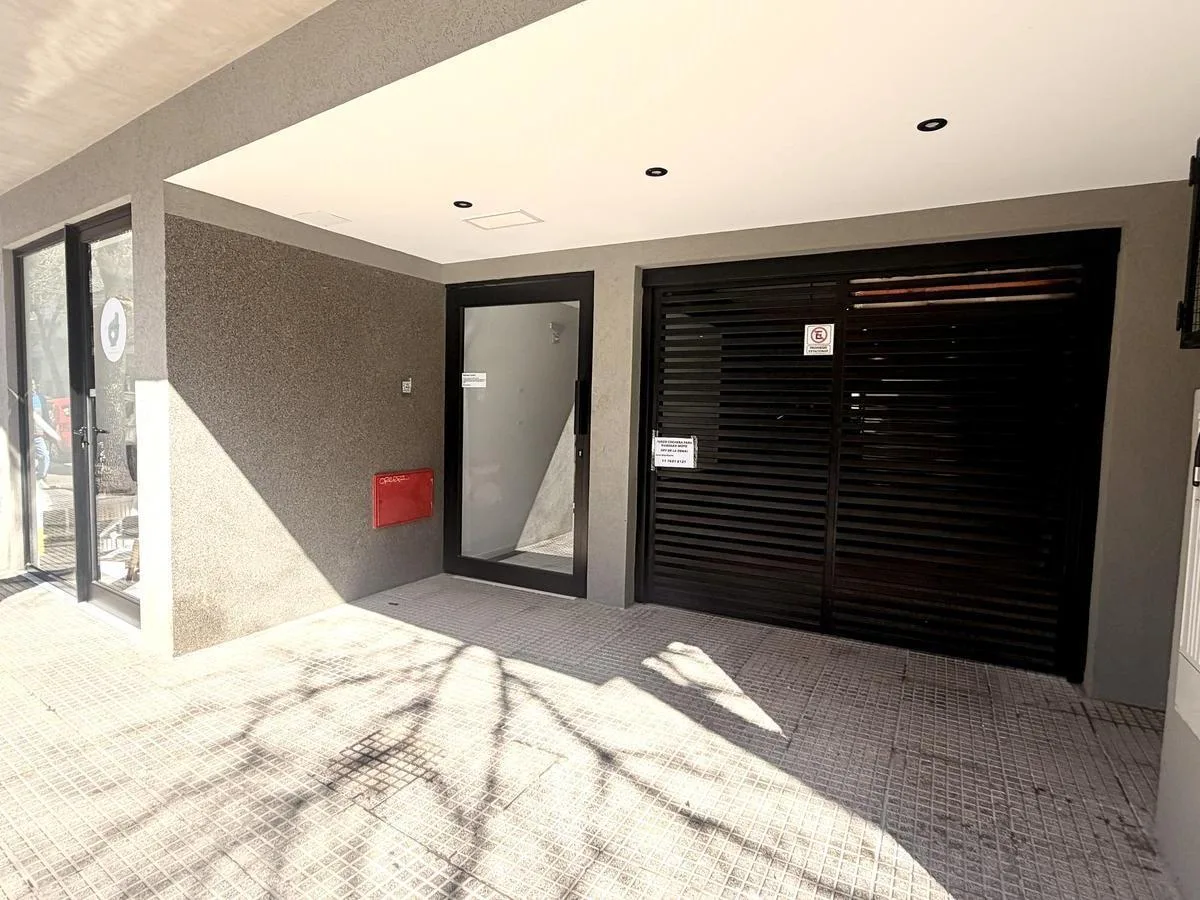 Monoambiente con patio