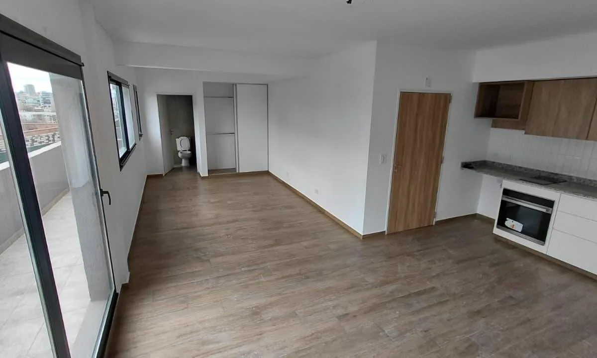 Divisible studio with balcony