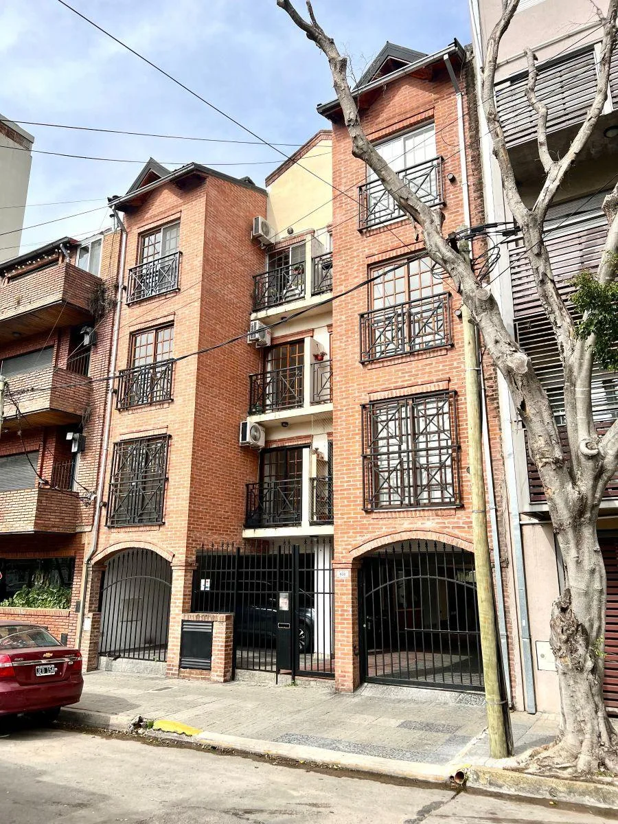 Moderno 2 ambientes con balcón