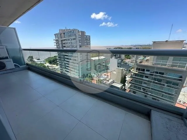 2 ambientes con balcón y vista al río