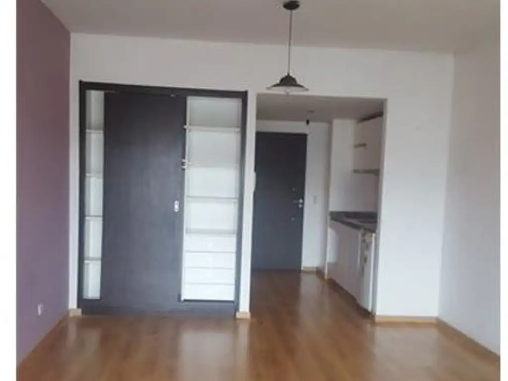 Departamento con balcón y amenities
