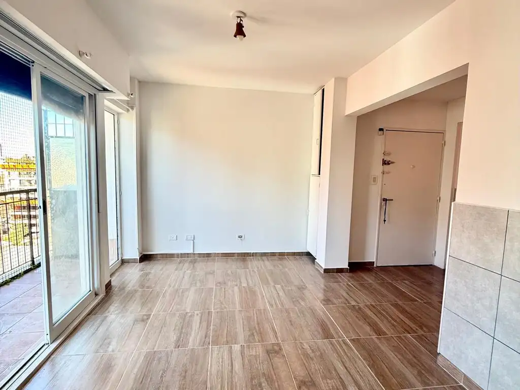 Balcony apartment in Núñez