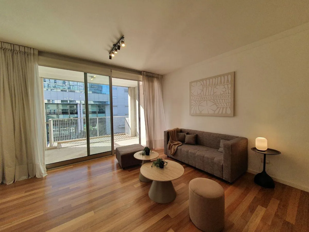 2 ambientes en Puerto Madero con balcón terraza