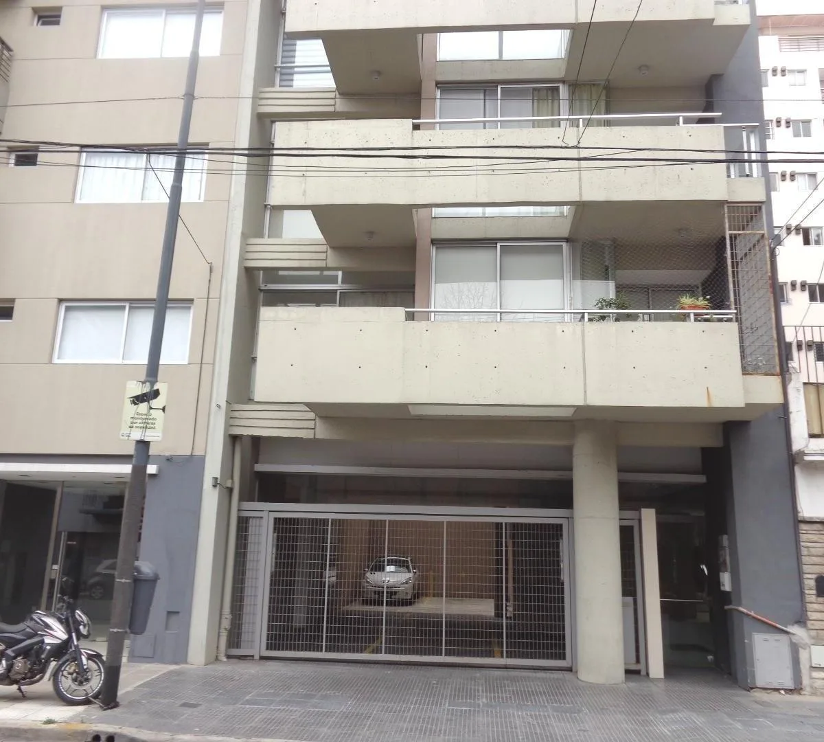 2 ambientes con balcón y pileta