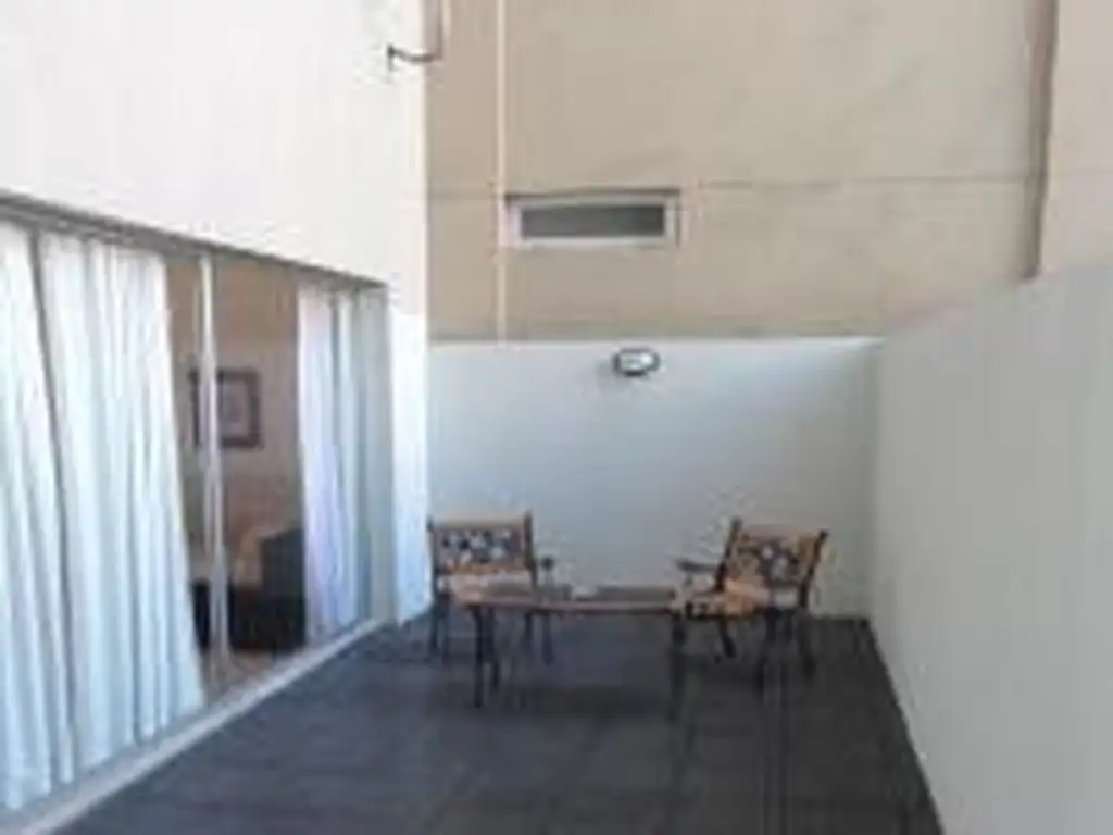 Semipiso con patio en Belgrano