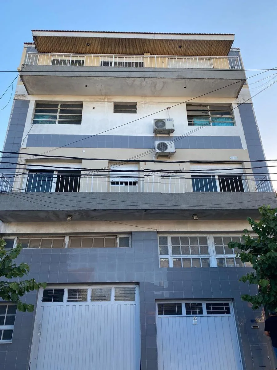 PH con balcón y terraza