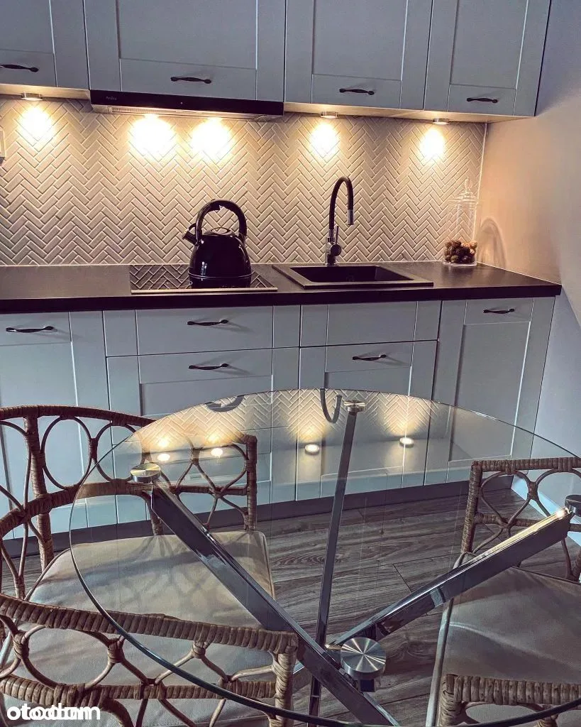 2 rooms with balcony Port Praski