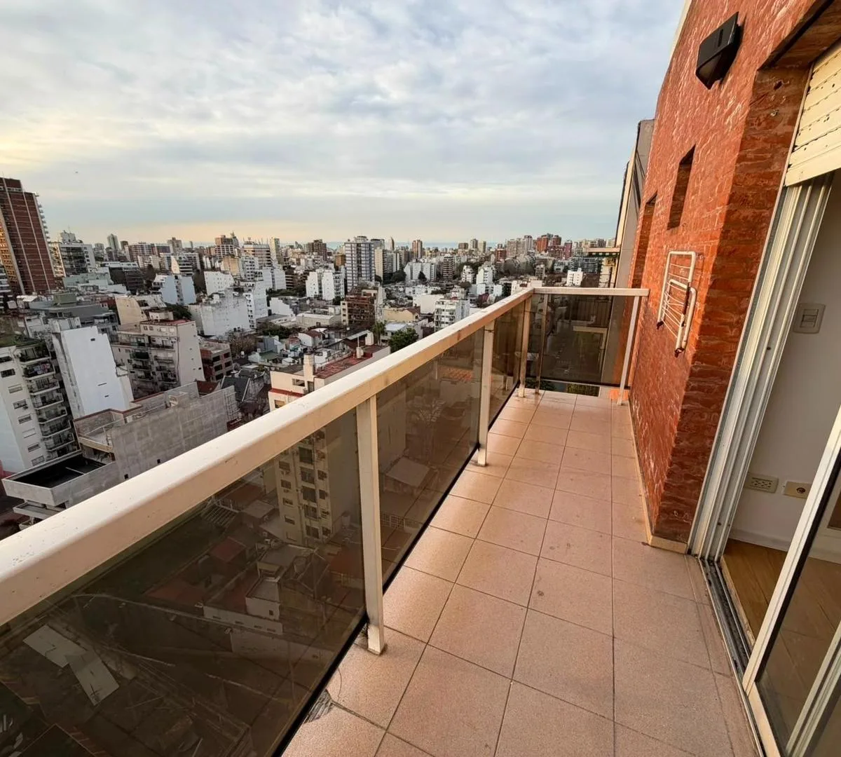 Departamento 3 ambientes con balcón