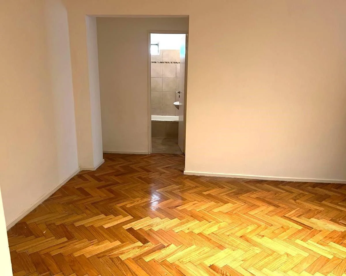 2-room apartment, Suipacha