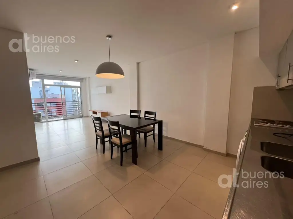 Departamento amoblado con dos balcones
