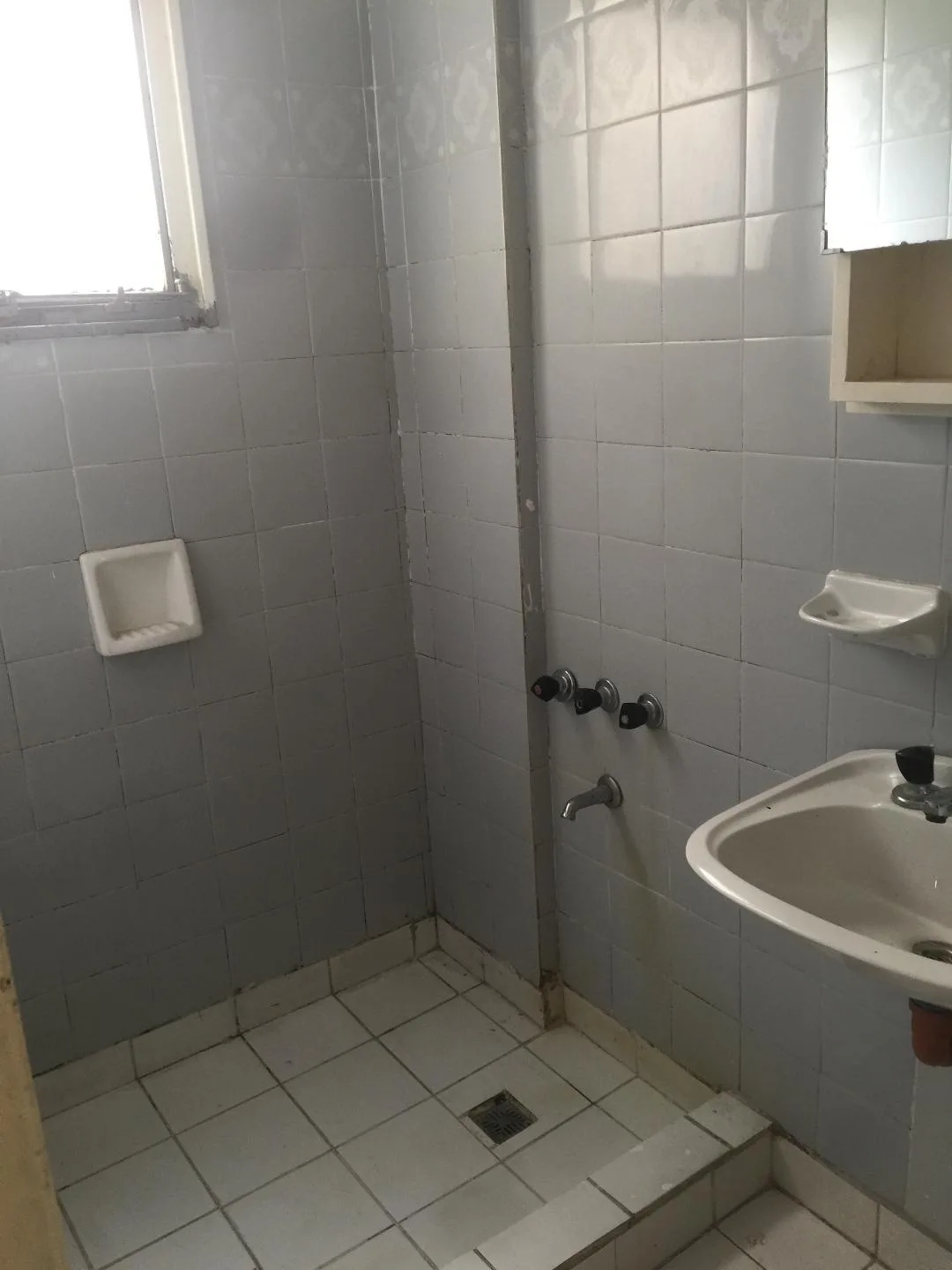 Monoambiente con balcón