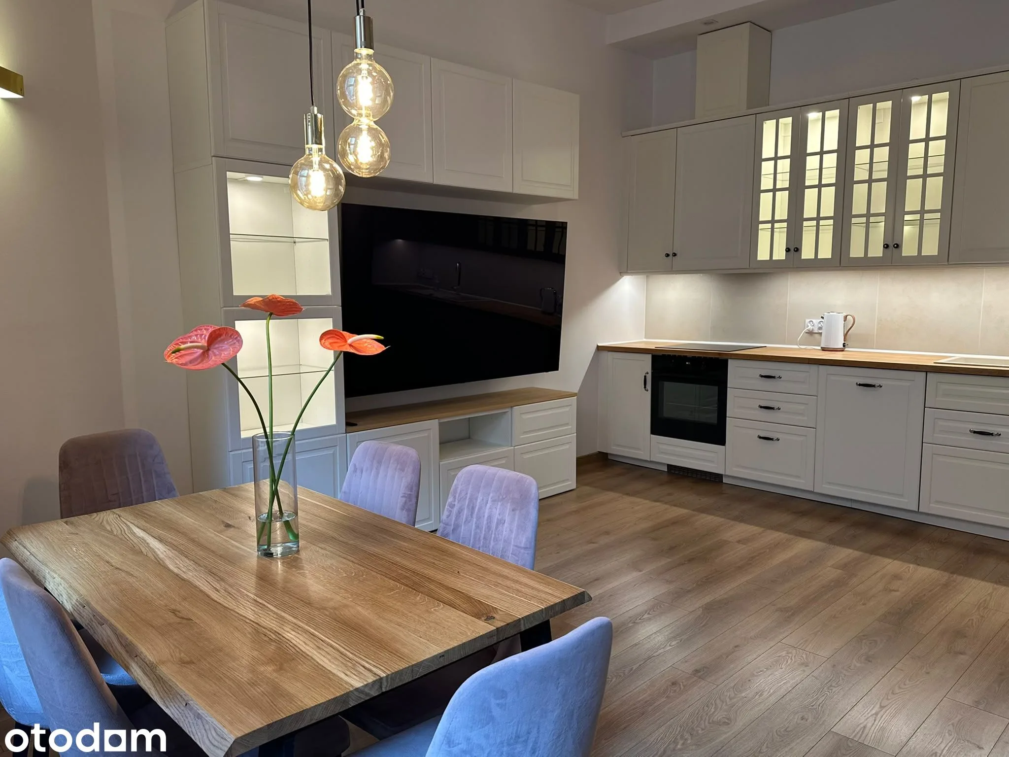 Ciche 2-pokojowe mieszkanie 40 m² | Hoża 41 | Metro Centrum